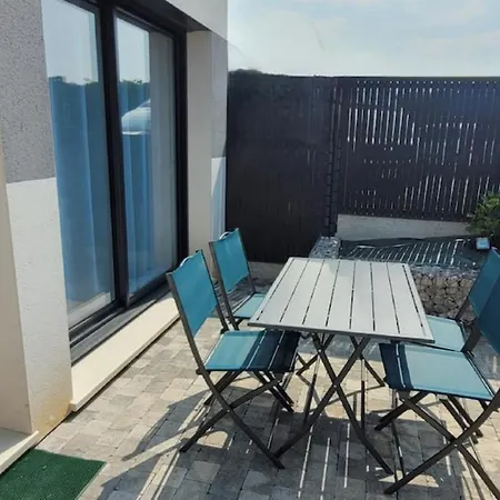New House On The Seafront *